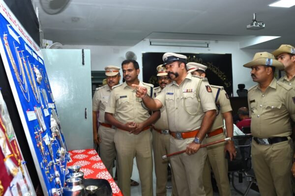 Tumakuru Police | ಮಿಂಚಿನ ಕಾರ್ಯಚರಣೆ ನಡೆಸಿ 170 ಆರೋಪಿಗಳನ್ನು ಬಂಧಿಸಿದ ಪೊಲೀಸರು..!